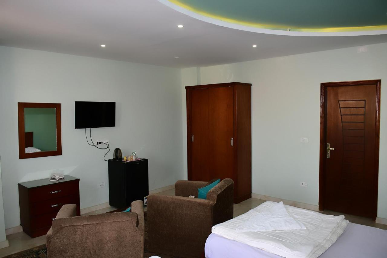 קהיר Grand Pyramids View Hotel מראה חיצוני תמונה