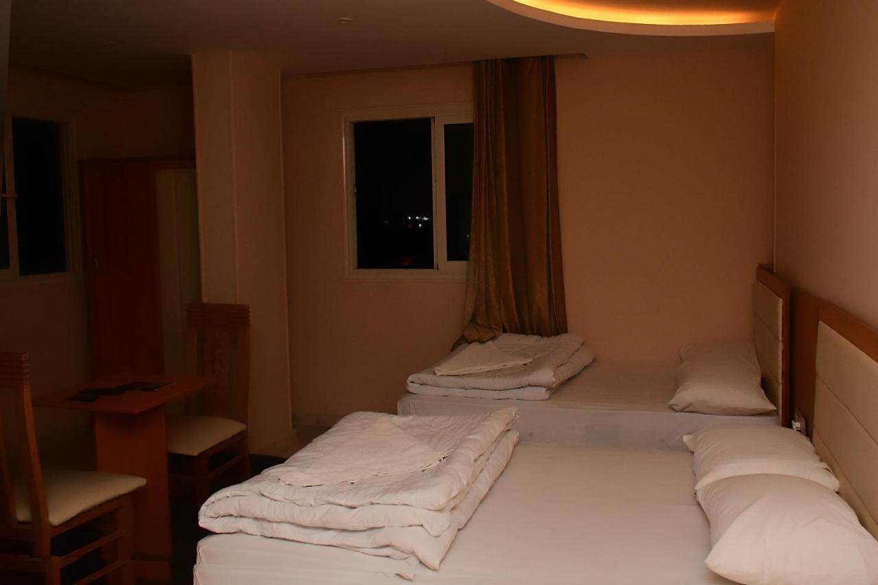 קהיר Grand Pyramids View Hotel מראה חיצוני תמונה