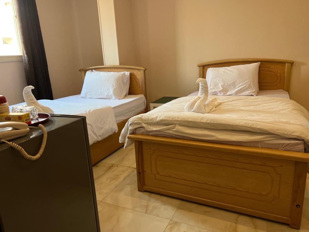קהיר Grand Pyramids View Hotel מראה חיצוני תמונה